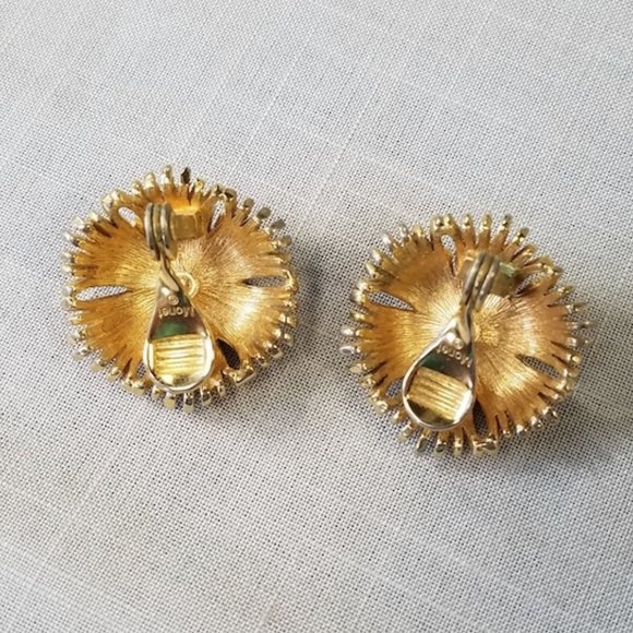 Vintage Monet "Cordelia" Demi Parure set Pin and Clip on Earrings - Picture 8 of 14